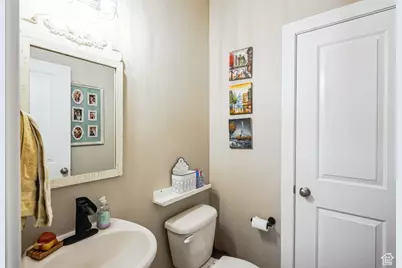 1651 W White Pine Dr, Syracuse, UT 84075 - Photo 23