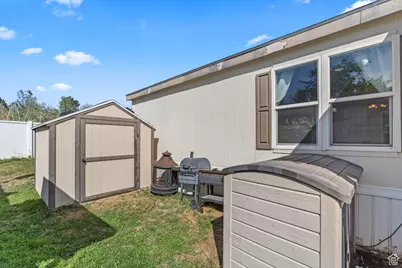 2600 N Hill Field Rd #4, Layton, UT 84041 - Photo 23