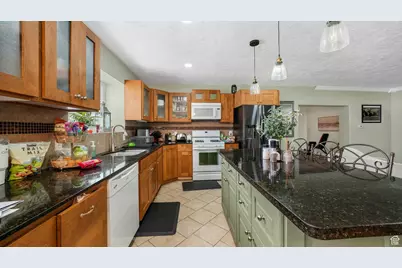 980 W 1800 N, Pleasant Grove, UT 84062 - Photo 7