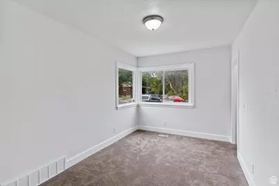 387 E 14th St S, Ogden, UT 84404 - Photo 13
