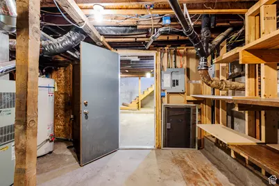 8544 S 300 E, Sandy, UT 84070 - Photo 43