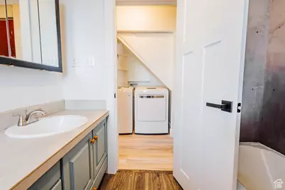 8544 S 300 E, Sandy, UT 84070 - Photo 27