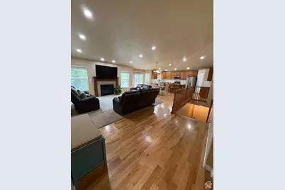 5633 W Coral Mount Ln, West Valley, UT 84118 - Photo 11