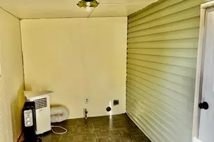 180 N 1100 E, Washington, UT 84780 - Photo 17