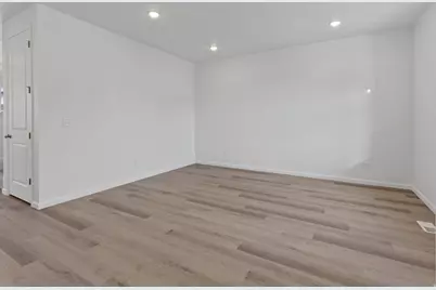 212 W 800 S #340, Willard, UT 84340 - Photo 3