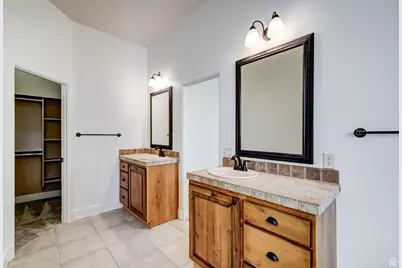 761 W North Links Dr, Washington, UT 84780 - Photo 17