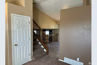 5644 S 4075 W, Roy, UT 84067 - Photo 5