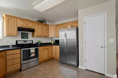 365 W 370 S, American Fork, UT 84003 - Photo 11