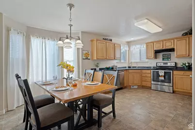 365 W 370 S, American Fork, UT 84003 - Photo 7