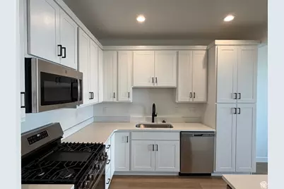 6889 W South Jordan Pkwy, South Jordan, UT 84009 - Photo 5