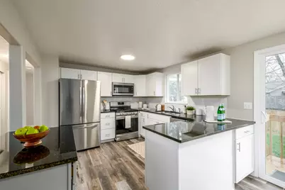 199 E Lynn Cir S, Sandy, UT 84070 - Photo 11