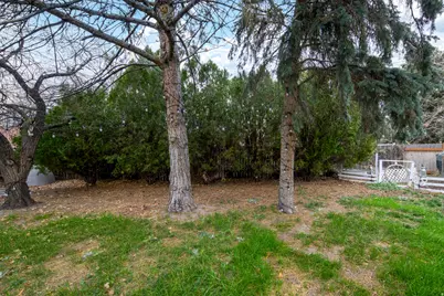 199 E Lynn Cir S, Sandy, UT 84070 - Photo 5