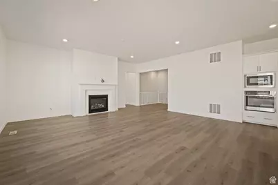 246 E Polaris Dr #109, Saratoga Springs, UT 84045 - Photo 5