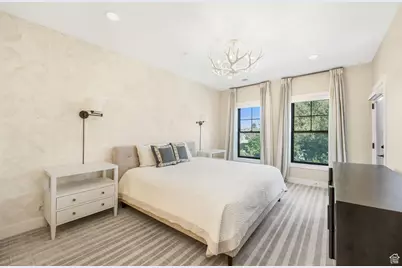 2240 E Laney Ave S #302, Holladay, UT 84117 - Photo 9