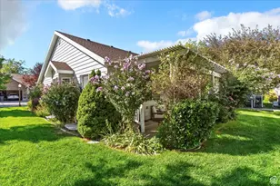 951 Centerville Commons Way, Centerville, UT 84014 - Photo 31