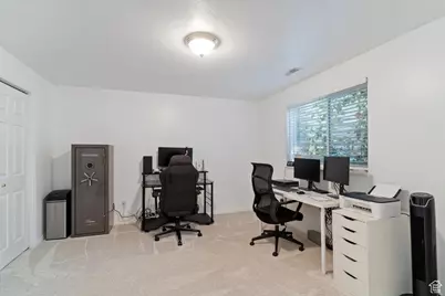 951 Centerville Commons Way, Centerville, UT 84014 - Photo 25