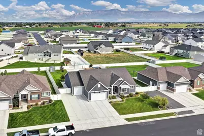 4464 W 3600 S, West Haven, UT 84401 - Photo 35