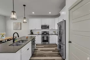 5829 W Lake Ave, South Jordan, UT 84009 - Photo 7