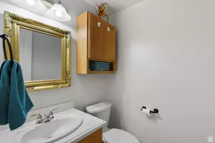 2127 S 350 E, Clearfield, UT 84015 - Photo 27