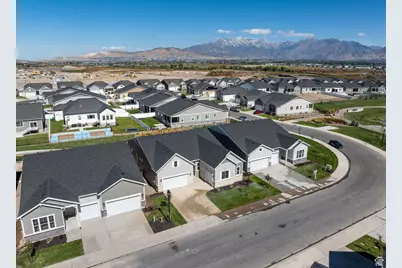 272 E Polaris Dr #111, Saratoga Springs, UT 84045 - Photo 47