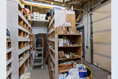 8680 S Monroe W, Sandy, UT 84070 - Photo 31