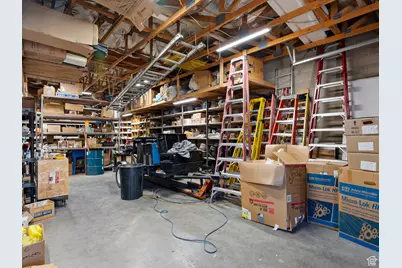 8680 S Monroe W, Sandy, UT 84070 - Photo 23