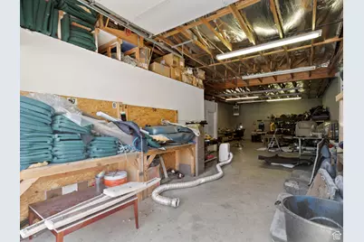 8680 S Monroe W, Sandy, UT 84070 - Photo 33