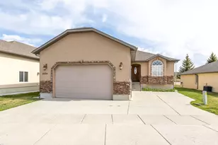2034 S Cottage Ln, Garden City, UT 84028 - Photo 11