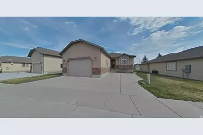 2034 S Cottage Ln, Garden City, UT 84028 - Photo 3