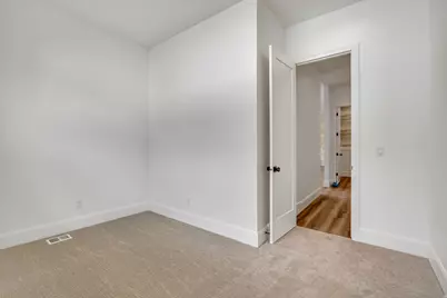 713 E 1500 N #19, Orem, UT 84097 - Photo 21