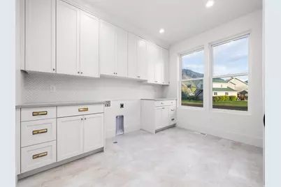 161 W 250 S, Mapleton, UT 84664 - Photo 17