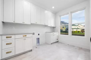 161 W 250 S, Mapleton, UT 84664 - Photo 17