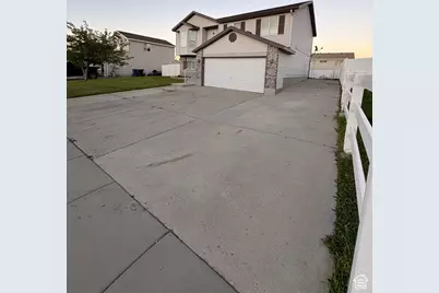 3765 S Stable Bay Dr, Magna, UT 84044 - Photo 31