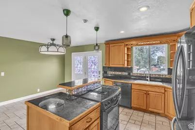 3536 W Churchwood Dr, Taylorsville, UT 84129 - Photo 7