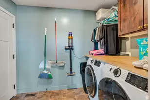 93 E Park Dr, Elk Ridge, UT 84651 - Photo 19