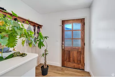 93 E Park Dr, Elk Ridge, UT 84651 - Photo 11