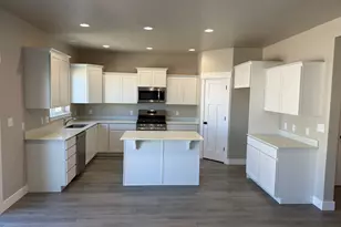 427 E 500 N, Salem, UT 84653 - Photo 3