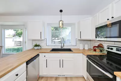 2841 S Clearbrook Dr W, West Valley, UT 84119 - Photo 7