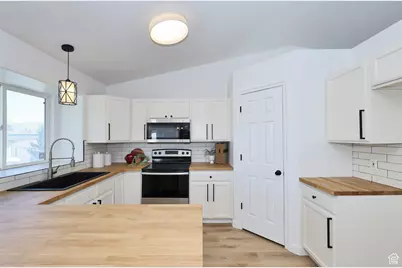 2841 S Clearbrook Dr W, West Valley, UT 84119 - Photo 9