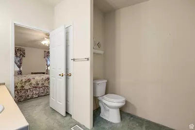 1111 N 2000 W #404, Farr West, UT 84404 - Photo 19