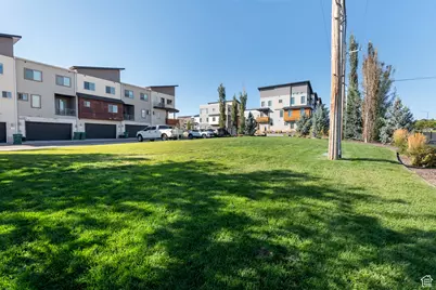 2211 N 525 W, Layton, UT 84041 - Photo 41