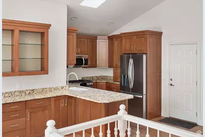 1818 E 3900 S, Holladay, UT 84124 - Photo 23