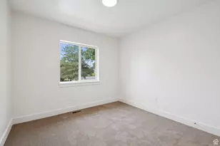 1615 N Angel St, Layton, UT 84041 - Photo 21