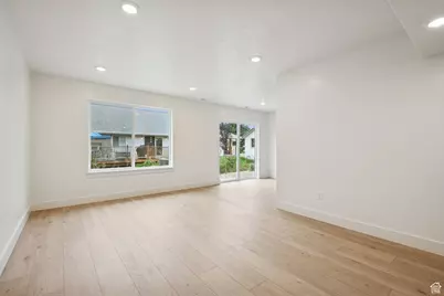 1615 N Angel St #E, Layton, UT 84041 - Photo 21