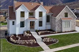 792 N Mountain Dr, Elk Ridge, UT 84651 - Photo 3