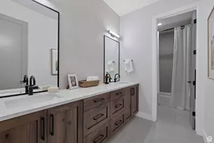 2145 N Main St, Centerville, UT 84014 - Photo 51