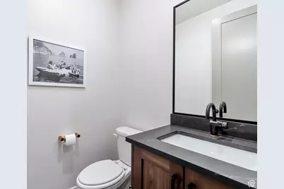 2145 N Main St, Centerville, UT 84014 - Photo 31