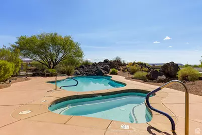 2655 W Pioneer Pkwy #2, Santa Clara, UT 84765 - Photo 33