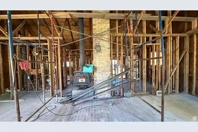 126 E 400 N, Price, UT 84501 - Photo 9