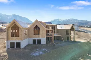 923 N Emery Ln, Elk Ridge, UT 84651 - Photo 13